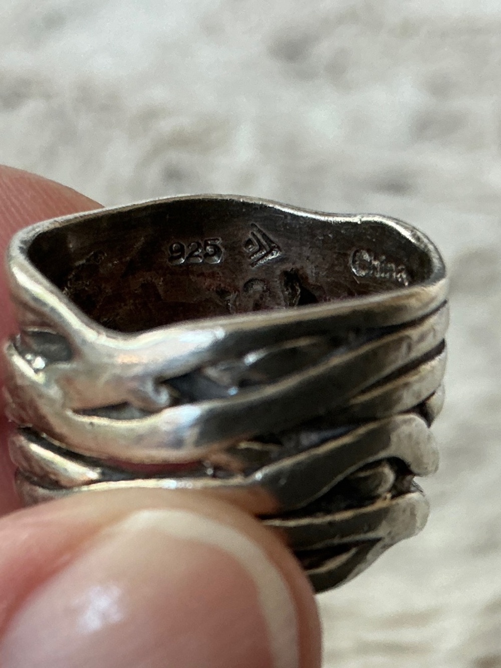 Silver Ring with White Mother-of-Pearl Center - Picture 7 of 12